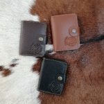 جاکارتی طرح چرم گاو مدل ورساچ