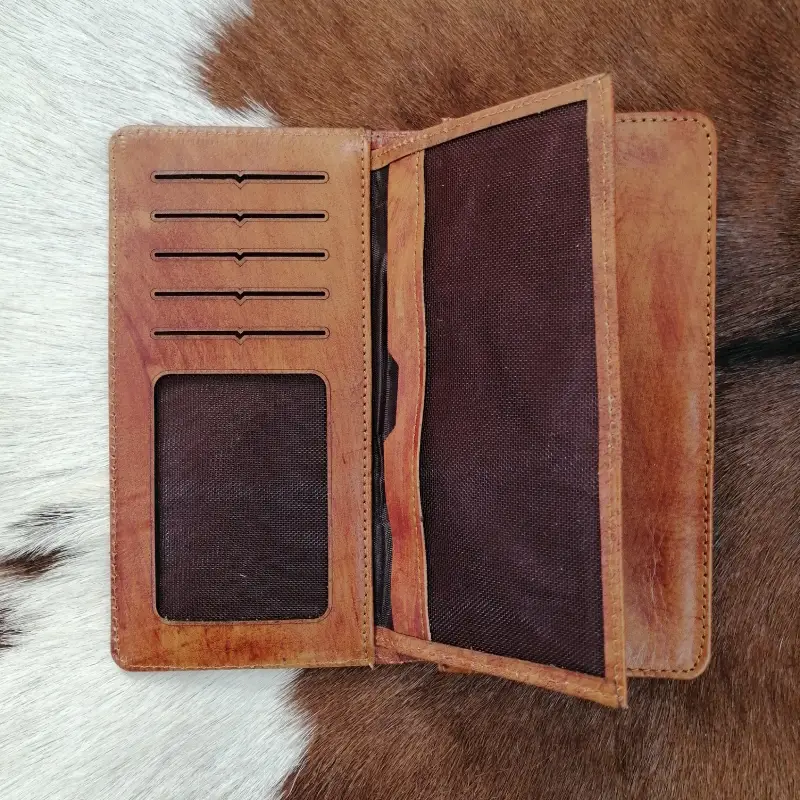 کیف پول کتی چرم گاوی طرح فروهر 3 کیف پول کتی چرم گاوی طرح فروهر